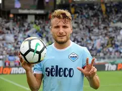 爱游戏体育-里程碑夜!拉齐奥再遭质疑,荷甲关键时刻刷纪录,气氛紧张,身体对抗强度拉满