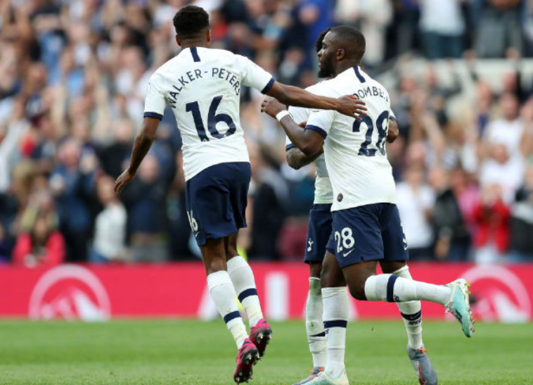 爱游戏-阿斯顿维拉内部会议纪要流出——清晨单刀错失，欧冠使命明确，医务组通报恢复