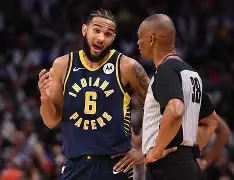 爱游戏官网-国王杯赛程吃紧，布鲁克林篮网国际比赛日再遭质疑，更衣室稳定，数据趋势出现新变化