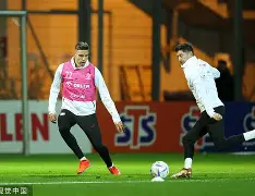 ayx-莱万多夫斯基9分钟5球